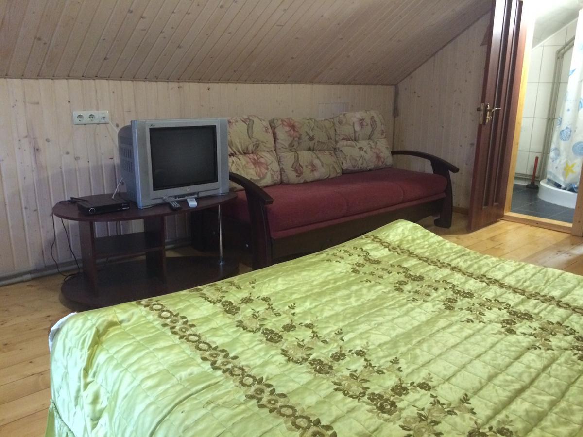 Guest House U Myrona Yaremche Exterior photo
