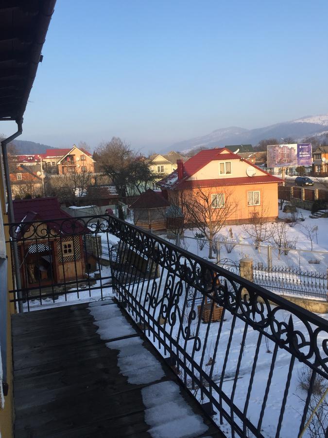 Guest House U Myrona Yaremche Exterior photo