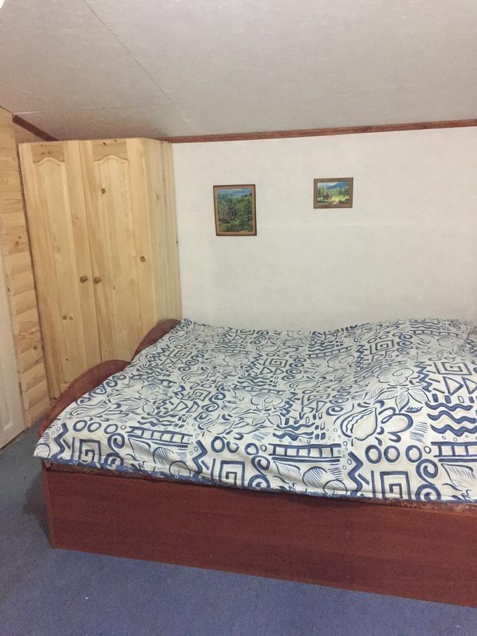 Guest House U Myrona Yaremche Exterior photo