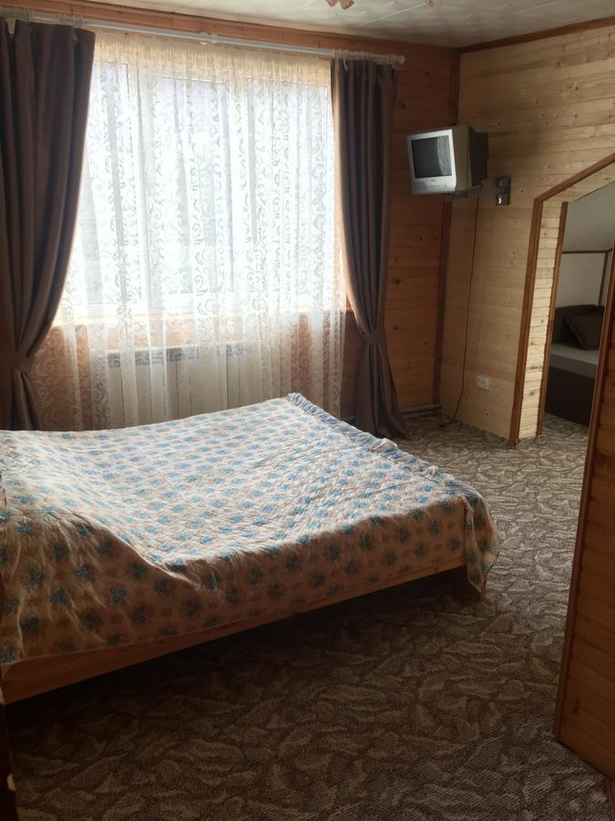Guest House U Myrona Yaremche Exterior photo